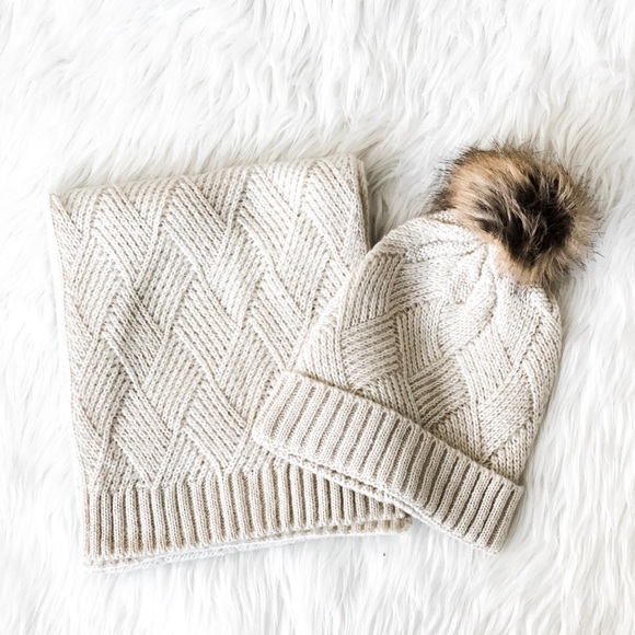 Accessories - Ivory Scarf + Beanie Set